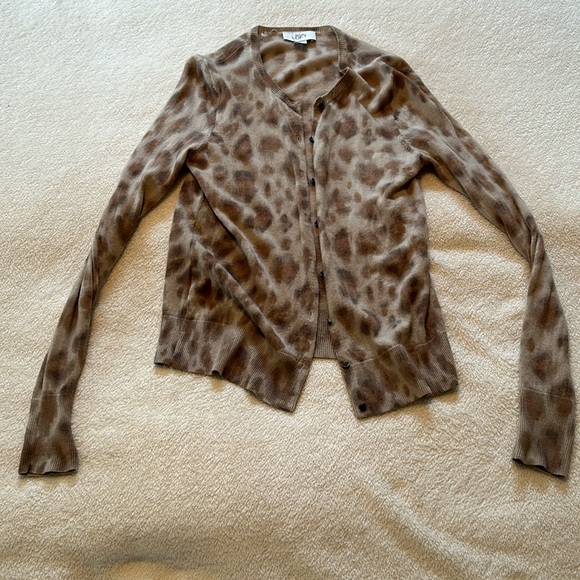 Ann Taylor Sweaters - Ann Taylor Women’s Small Cardigan button down sweater leopard style Merino Wool